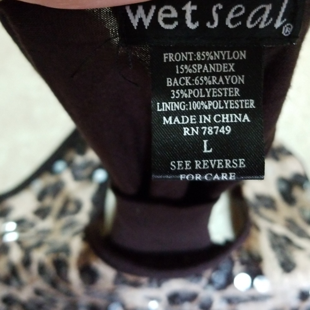 Size LG Animal Print Sparkley Racerback Tank - Picture 5 of 6